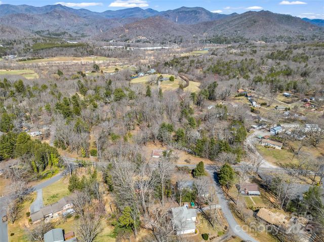 156 Warren Wilson Road, Swannanoa, NC 28778