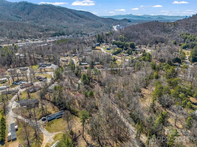 156 Warren Wilson Road, Swannanoa, NC 28778