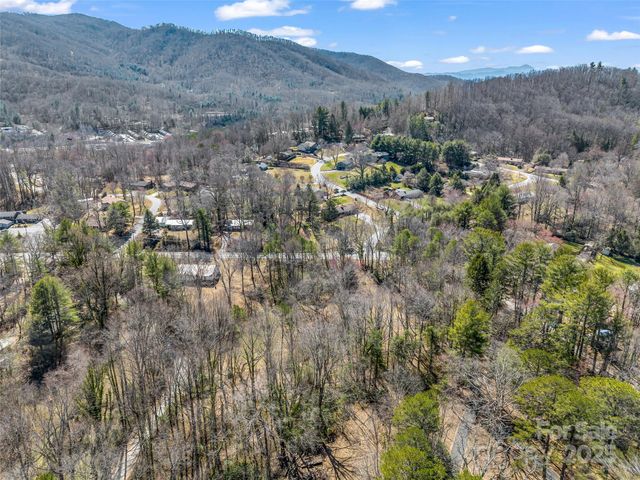 156 Warren Wilson Road, Swannanoa, NC 28778