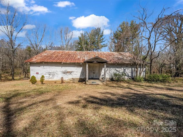156 Warren Wilson Road, Swannanoa, NC 28778