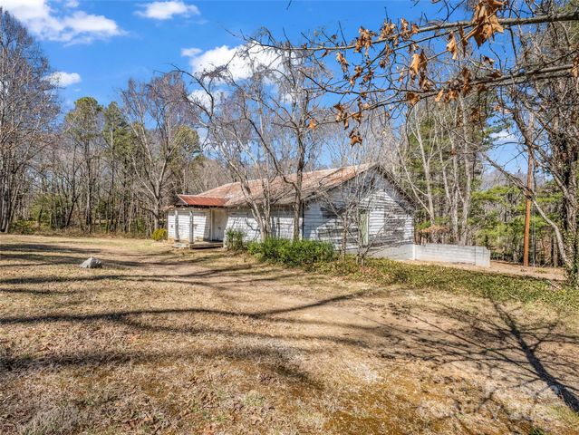 156 Warren Wilson Road, Swannanoa, NC 28778