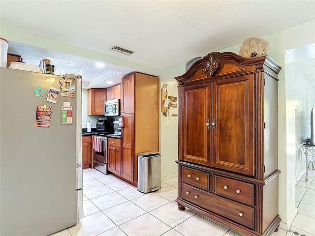 8944 LEDGESTONE LANE, Port Richey, FL 34668