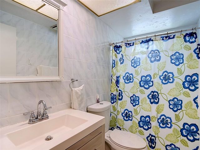 8944 LEDGESTONE LANE, Port Richey, FL 34668