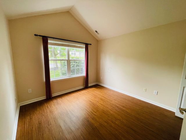 117 Colonial Woods Drive, Mount Vernon, OH 43050