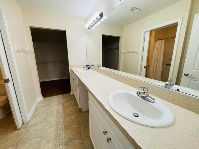117 Colonial Woods Drive, Mount Vernon, OH 43050