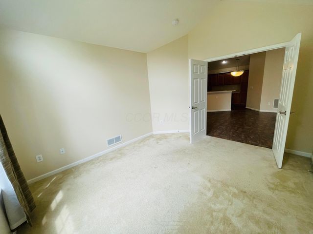117 Colonial Woods Drive, Mount Vernon, OH 43050