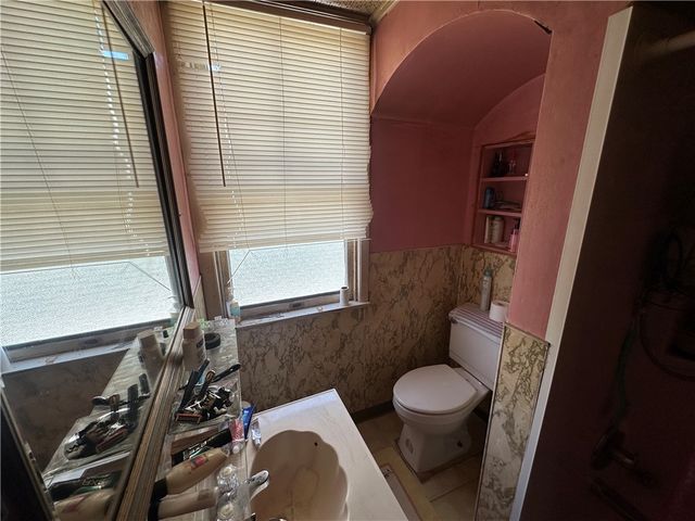 172 Franklin Ave, Vandergrift, PA 15690