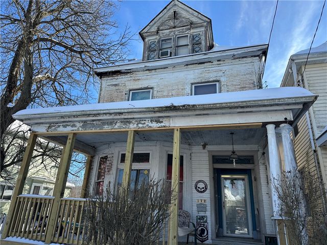 172 Franklin Ave, Vandergrift, PA 15690