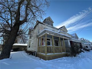 172 Franklin Ave, Vandergrift, PA 15690