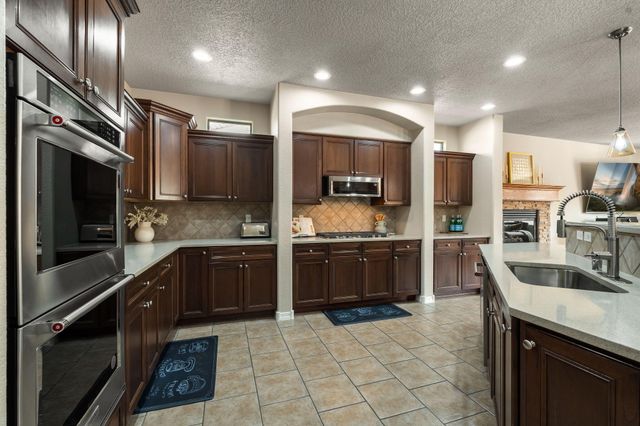 4336 Bentgrass Meadows NE, Rio Rancho, NM 87144