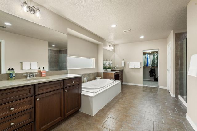 4336 Bentgrass Meadows NE, Rio Rancho, NM 87144