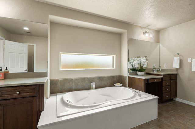 4336 Bentgrass Meadows NE, Rio Rancho, NM 87144