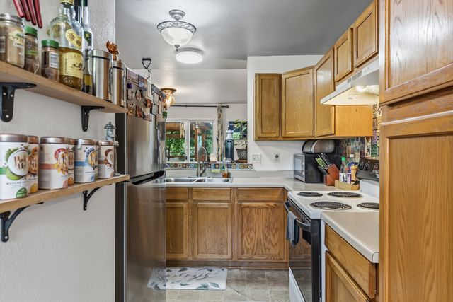 2030 Brookhurst Street 47, Medford, OR 97504