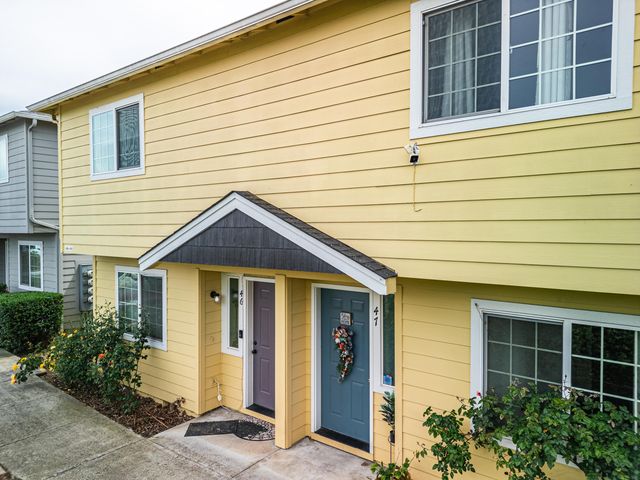 2030 Brookhurst Street 47, Medford, OR 97504