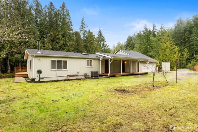 6551 Stone Farm Lane NW, Seabeck, WA 98380