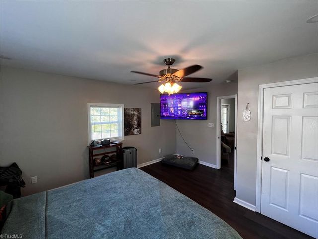 1020 Frank Street, Mount Airy, NC 27030