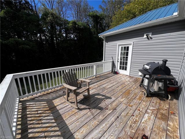 1020 Frank Street, Mount Airy, NC 27030
