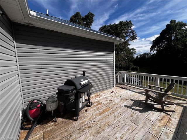 1020 Frank Street, Mount Airy, NC 27030