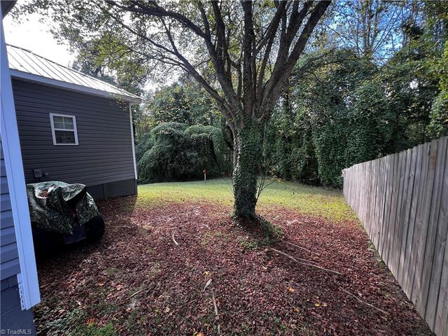 1020 Frank Street, Mount Airy, NC 27030