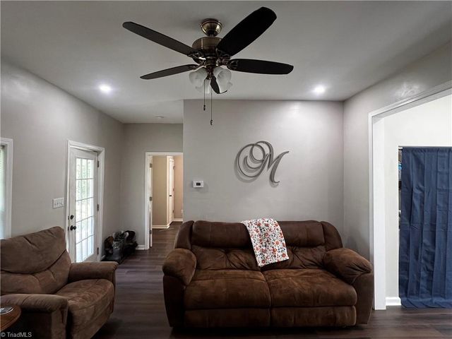 1020 Frank Street, Mount Airy, NC 27030
