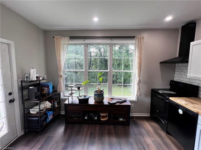 1020 Frank Street, Mount Airy, NC 27030