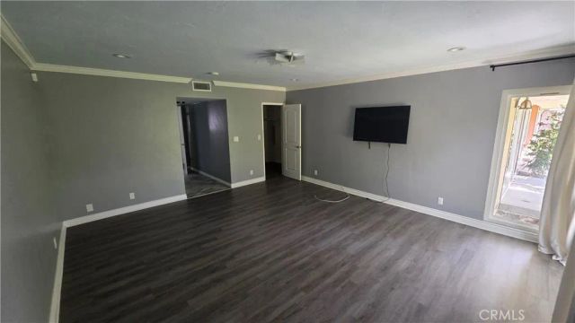 10126 Vanalden, Northridge, CA 91324