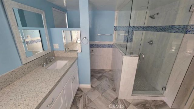 10126 Vanalden, Northridge, CA 91324