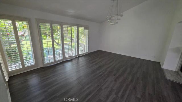 10126 Vanalden, Northridge, CA 91324