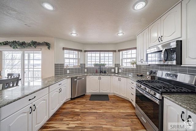 1000 E BUTTE RD, Menan, ID 83434