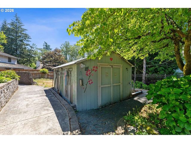 9473 Nw MURLEA Ln, Portland, OR 97229