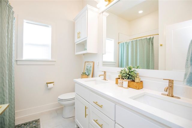 2704 Nova Avenue, Lowell, AR 72745