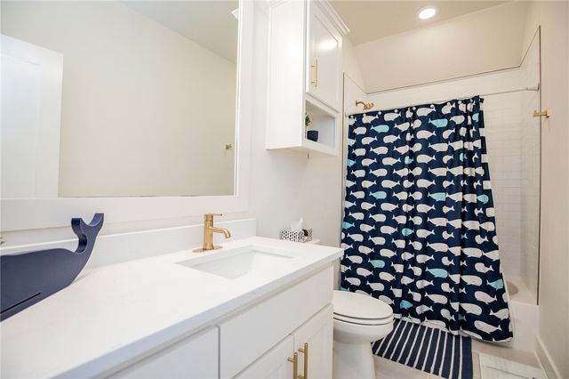 2704 Nova Avenue, Lowell, AR 72745