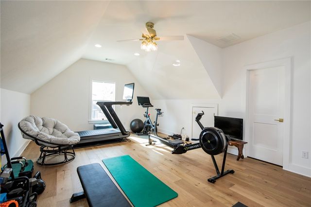 2704 Nova Avenue, Lowell, AR 72745