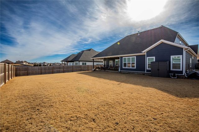 2704 Nova Avenue, Lowell, AR 72745