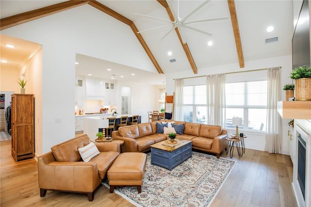 2704 Nova Avenue, Lowell, AR 72745