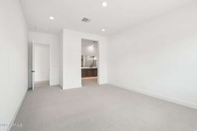 7392 W GAMBIT Trail, Peoria, AZ 85383