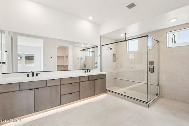 7392 W GAMBIT Trail, Peoria, AZ 85383