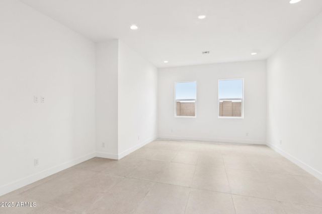 7392 W GAMBIT Trail, Peoria, AZ 85383