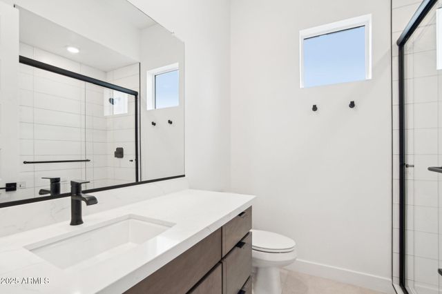 7392 W GAMBIT Trail, Peoria, AZ 85383