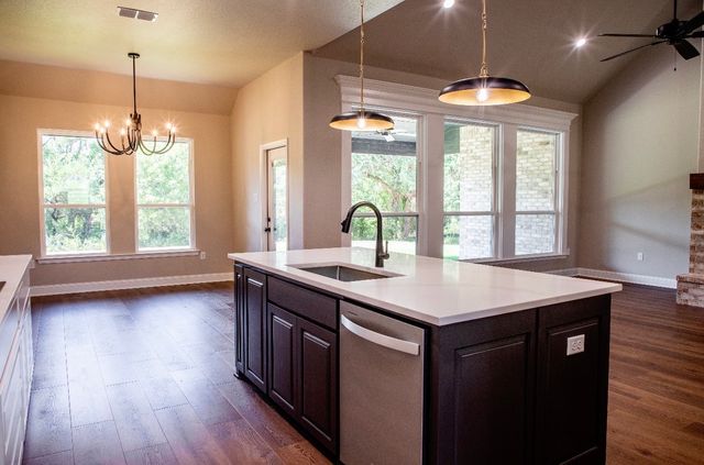 128 Oak Springs Lane, Weatherford, TX 76087