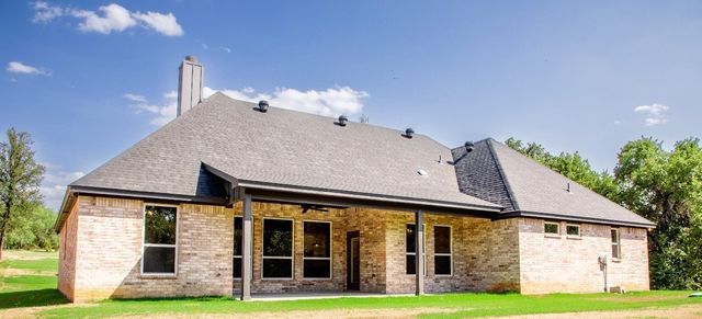 128 Oak Springs Lane, Weatherford, TX 76087