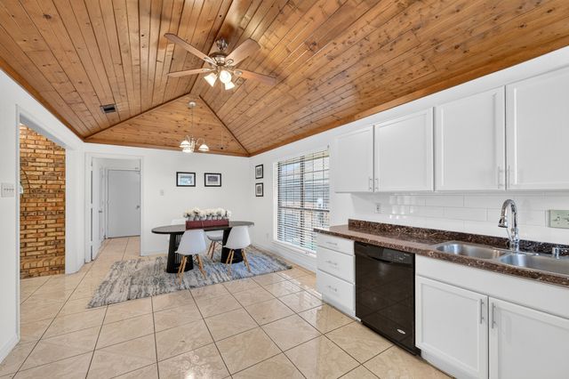 923 Moore Street, Cedar Hill, TX 75104