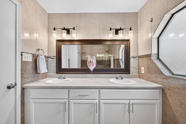 923 Moore Street, Cedar Hill, TX 75104