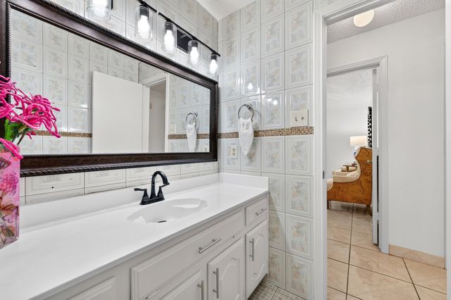 923 Moore Street, Cedar Hill, TX 75104