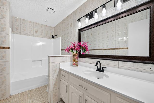 923 Moore Street, Cedar Hill, TX 75104