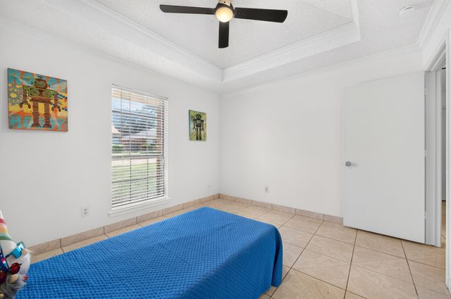 923 Moore Street, Cedar Hill, TX 75104