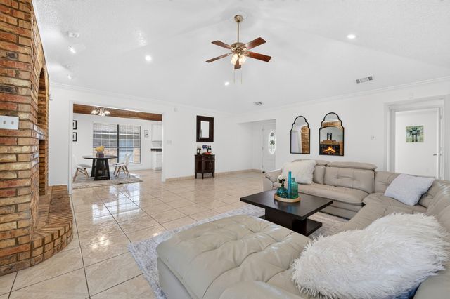 923 Moore Street, Cedar Hill, TX 75104