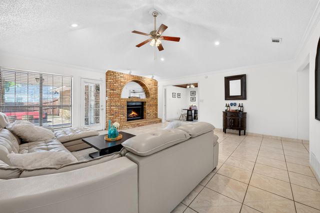 923 Moore Street, Cedar Hill, TX 75104