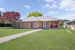 923 Moore Street, Cedar Hill, TX 75104