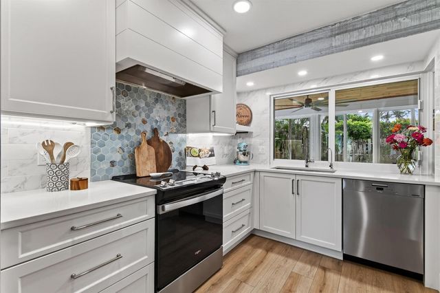 46 DOGWOOD Ridge, Tequesta, FL 33469